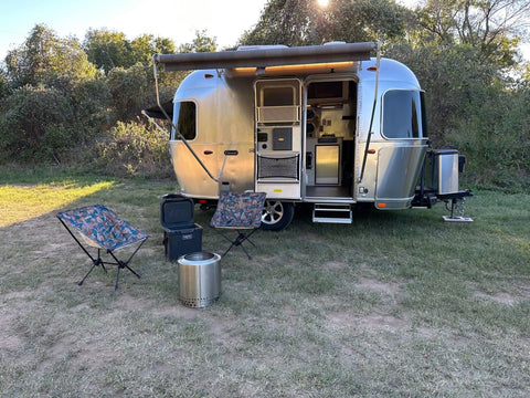Frankie the 2021 Airstream Caraval overland rental