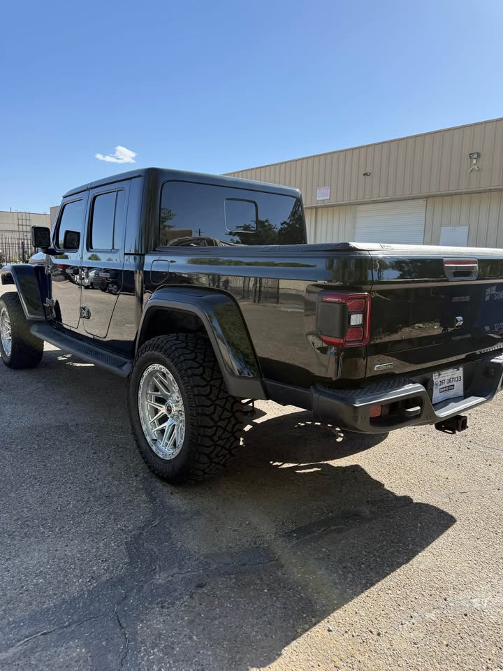 2021 Jeep Gladiator · Overland Pickup 4D 5 ft in Albuquerque, NM (photo 7) — photo 7