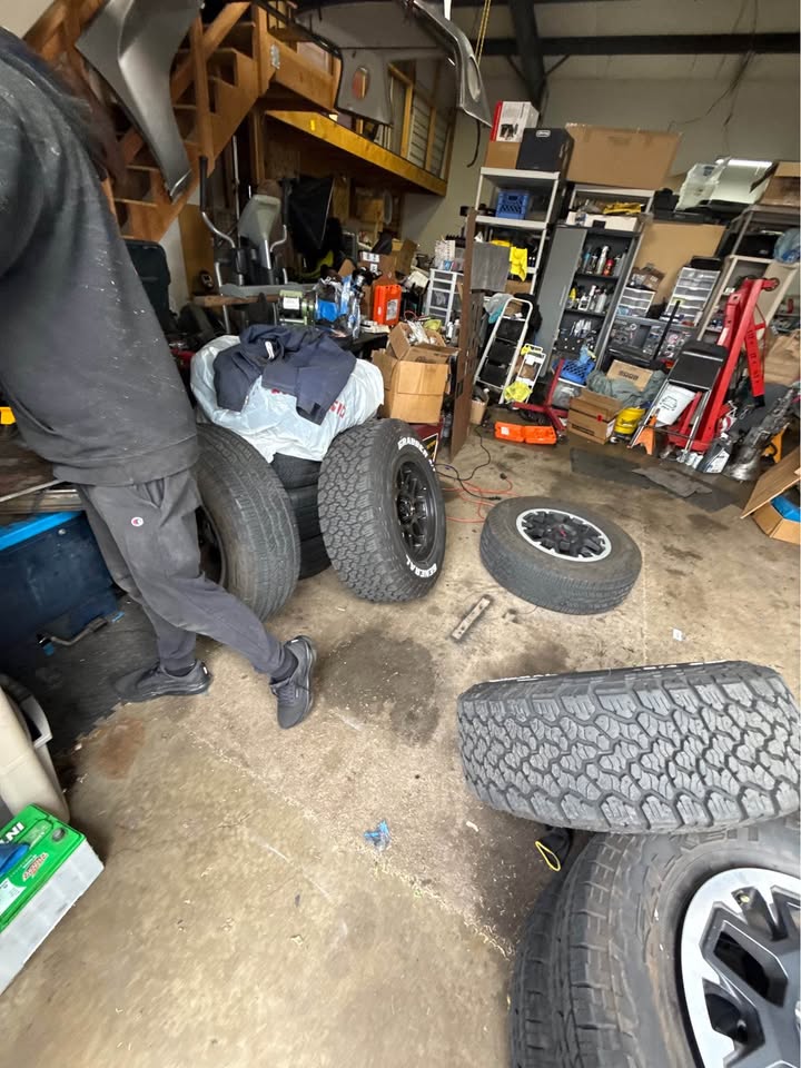 265/70/R18 6x5.5 Falken Wildpeak AT3Wa tires and rims and TPMS sensors in Tualatin, OR (photo 5) — photo 5
