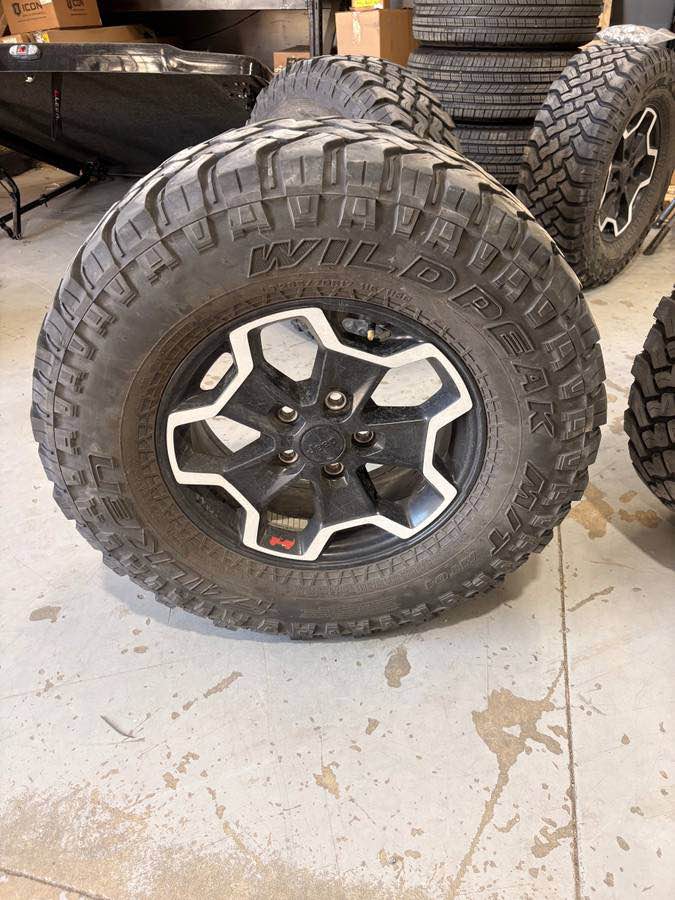5 Jeep Gladiator Wheels/Tires in Washoe Valley, NV (photo 3) — photo 3