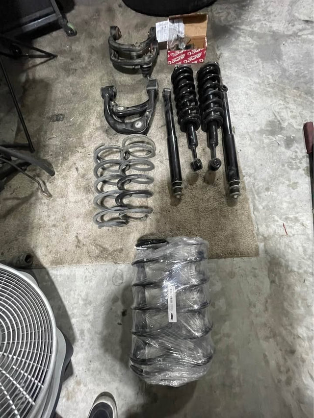 Dobinsons and SPC Suspension Kit Components — photo 3
