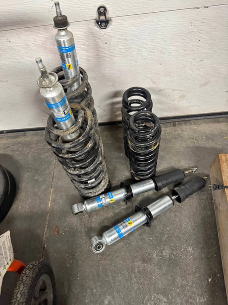 Bilsteins 5100’s 2.5in lift kit set up in Vancouver, WA (photo 1)