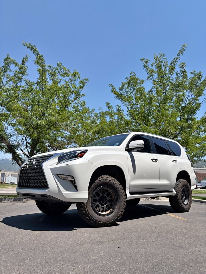 2020 Lexus gx460 in North Salt Lake, UT (photo 1) — photo 1