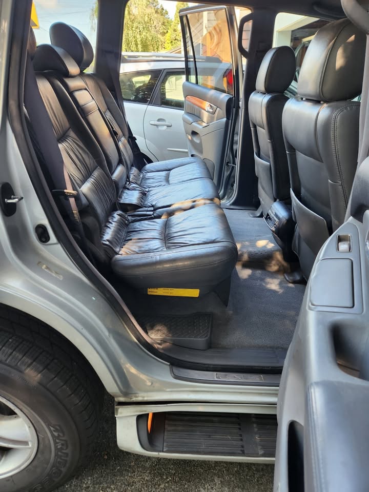 2004 Lexus gx470 in Tukwila, WA (photo 12) — photo 12