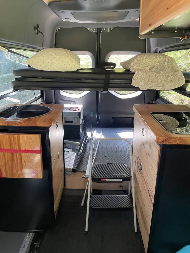 2019 AWD Mercedes Sprinter camper sprinter in Denver, CO (photo 7) — photo 7