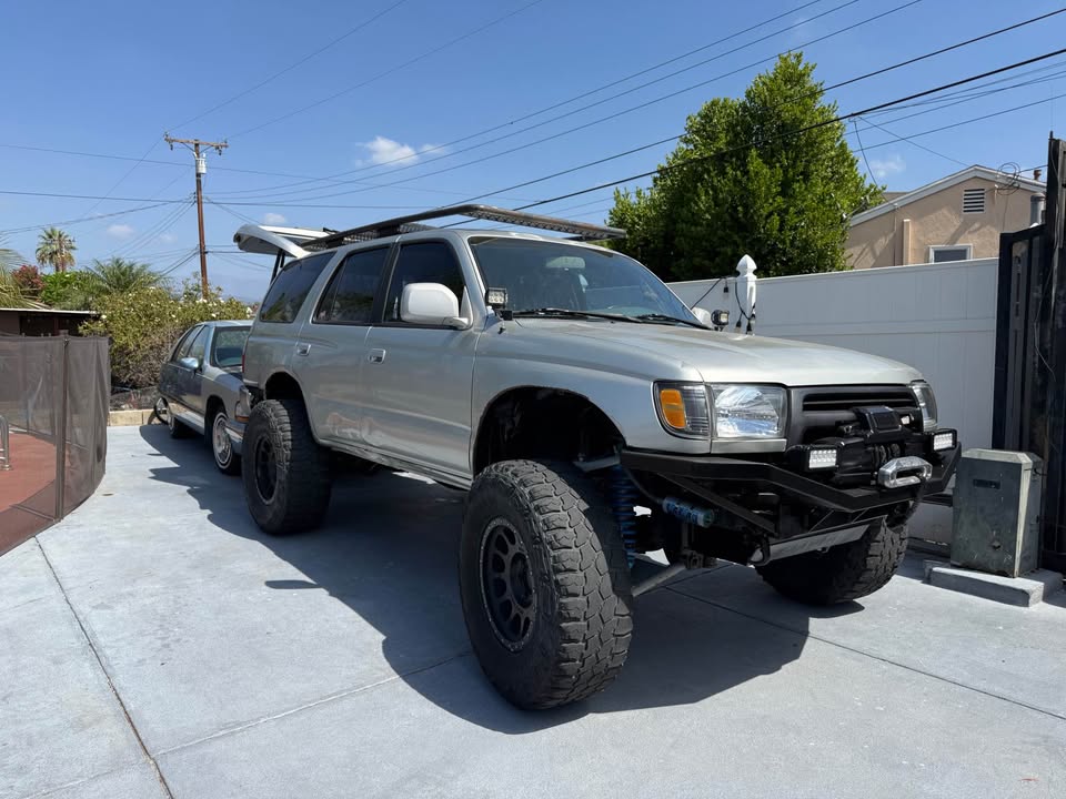 2000 Toyota 4Runner in West Covina, CA (photo 10) — photo 10