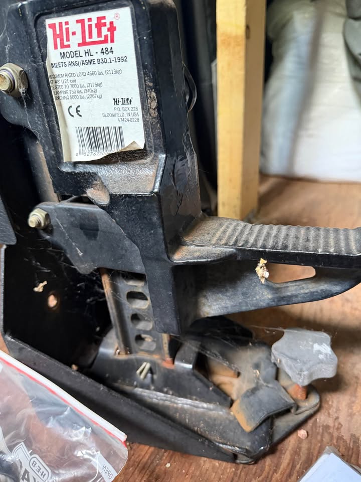Hi-Lift HL-484PC Cast Iron & Steel Hi-Lift Jack in Colorado Springs, CO (photo 10) — photo 10