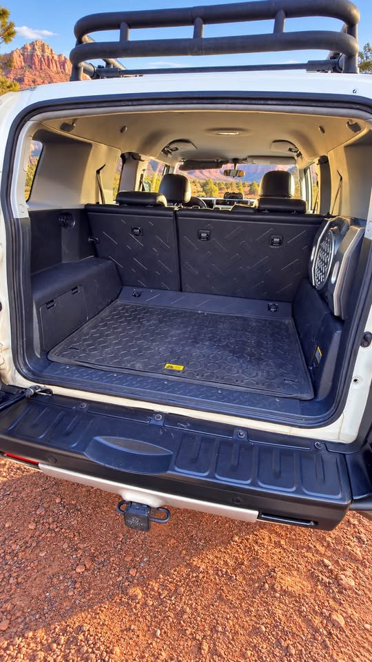 2008 Toyota FJ Cruiser · Sport Utility 2D in Scottsdale, AZ (photo 10) — photo 10