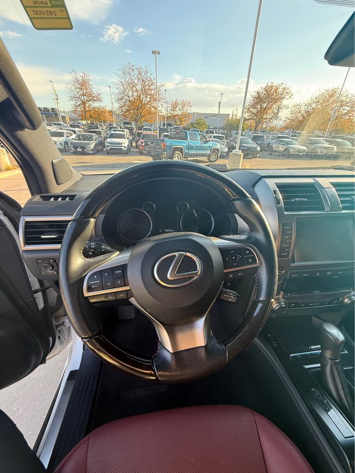 2021 Lexus GX GX 460 Premium Sport Utility 4D in Sandy, UT (photo 10) — photo 10