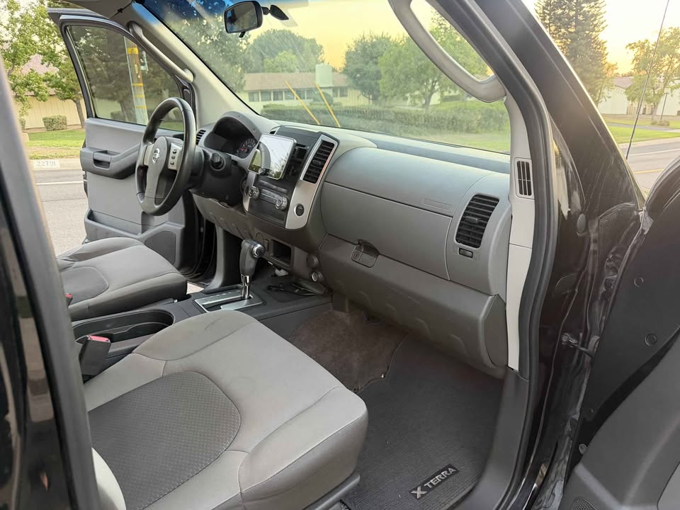 2011 Nissan Xterra · S Sport Utility 4D in Grand Terrace, CA (photo 10) — photo 10