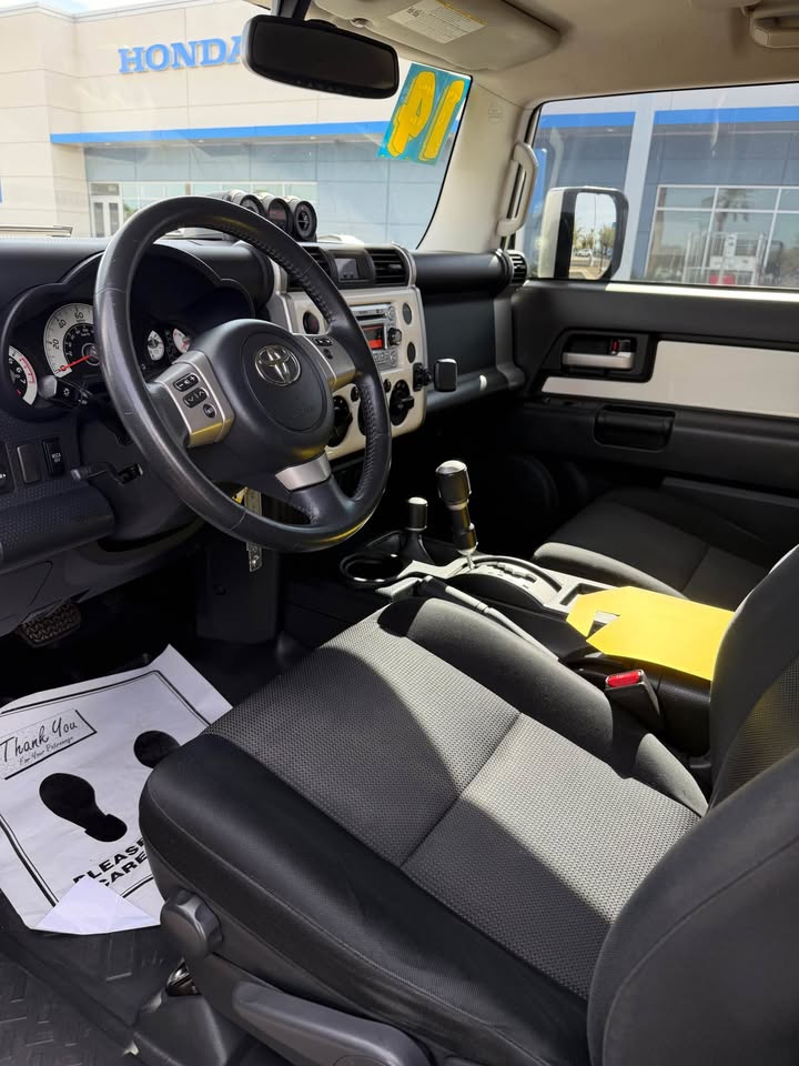 2014 Toyota FJ Cruiser · Base in Buckeye, AZ (photo 10) — photo 10