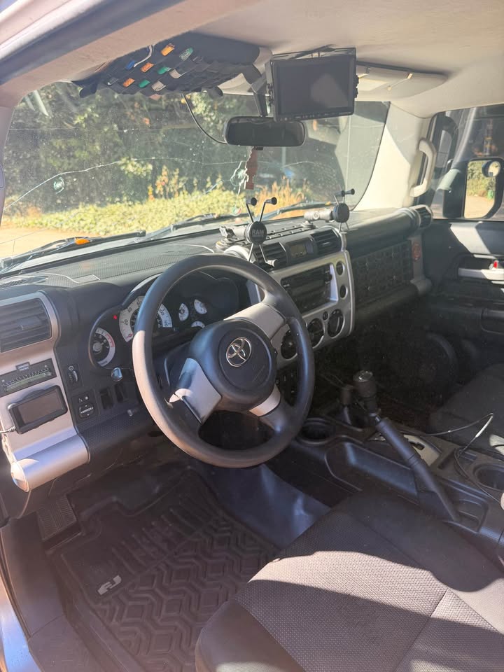 2007 Toyota FJ Cruiser · Sport Utility 2D in Scotts Valley, CA (photo 10) — photo 10
