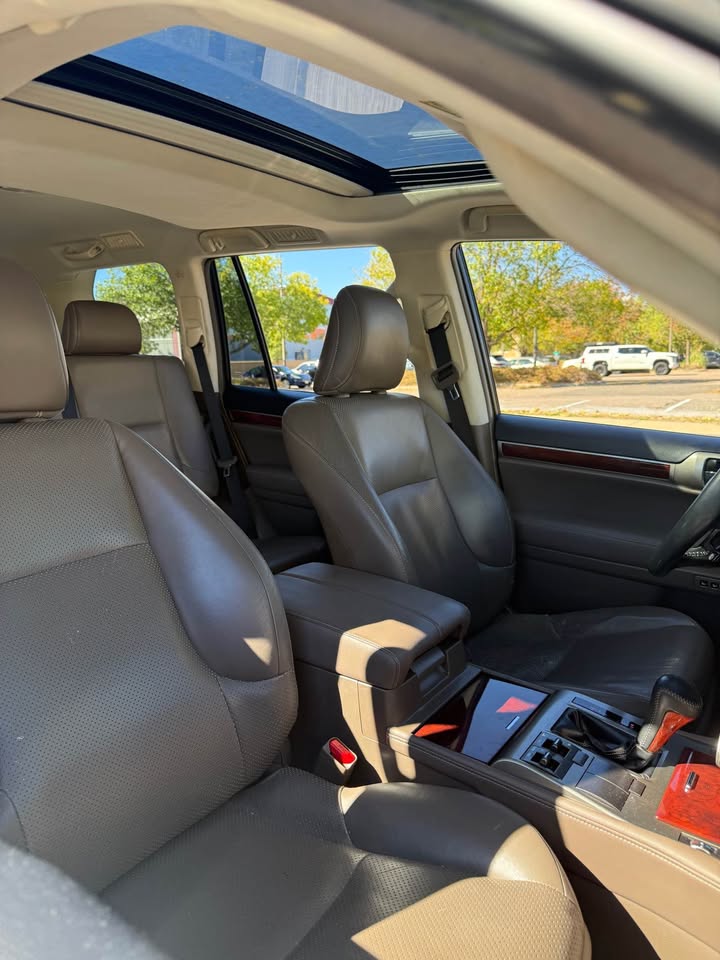 2010 Lexus GX · GX 460 Sport Utility 4D in Denver, CO (photo 10) — photo 10