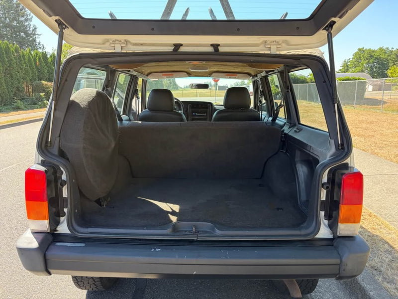 1999 Jeep Cherokee · Classic Sport Utility 4D in Enumclaw, WA (photo 10) — photo 10