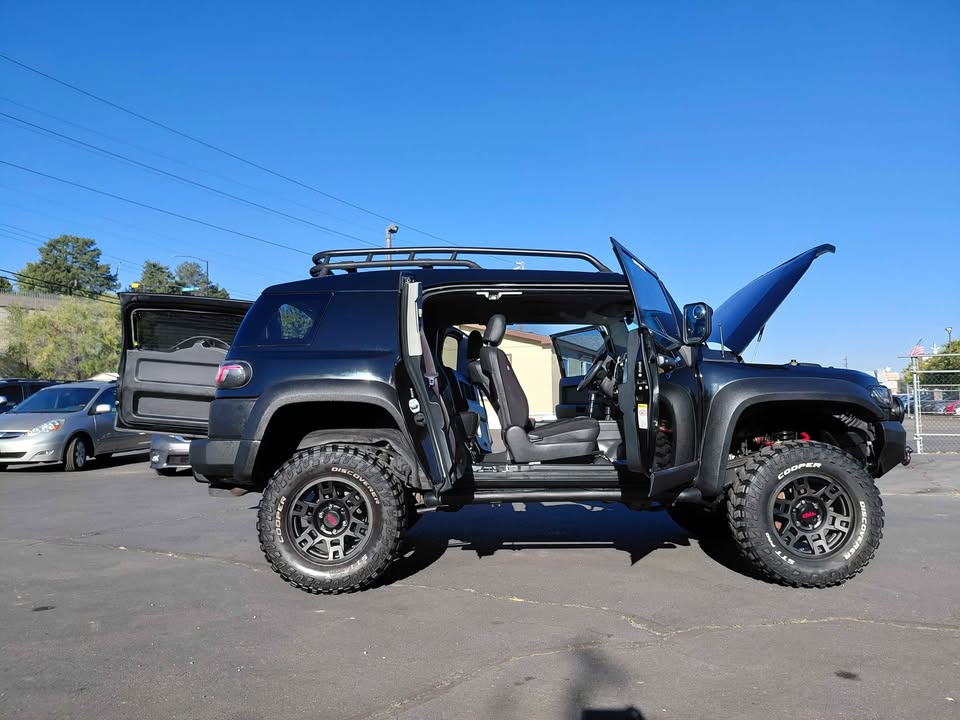 2011 Toyota FJ Cruiser · Sport Utility 2D in Boise, ID (photo 10) — photo 10