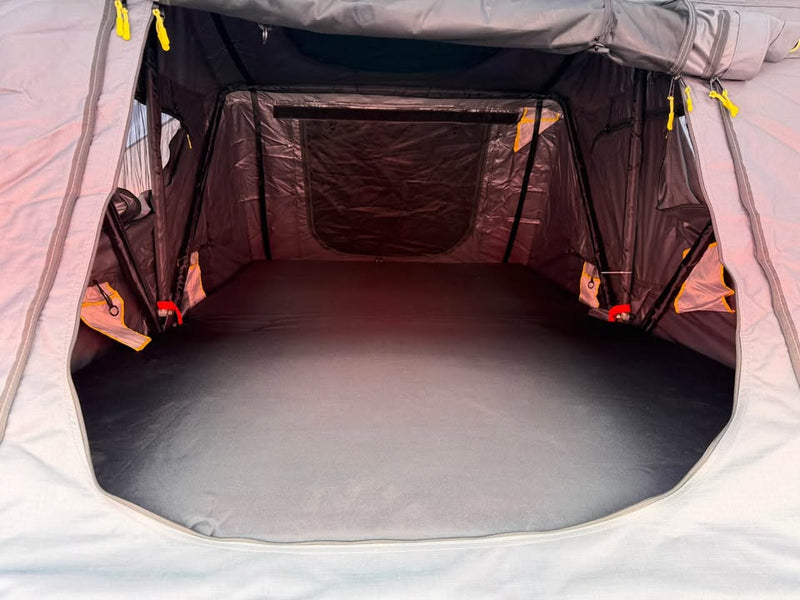 Smittybilt Overlander Roof Top Tent Gen 2 w/ rhino rack in Scottsdale, AZ (photo 10) — photo 10