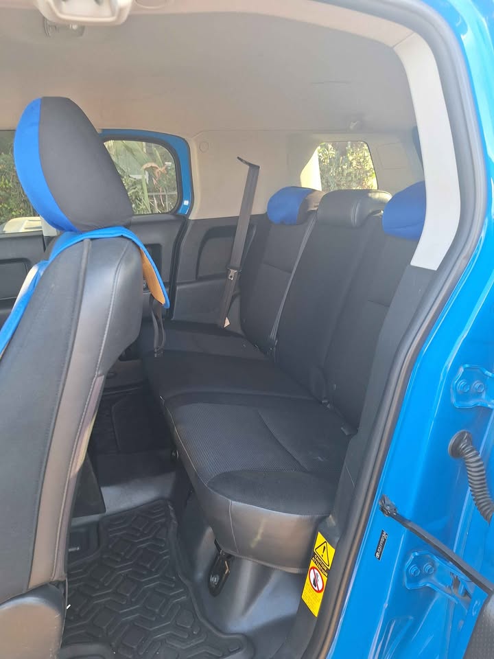 2007 Toyota FJ Cruiser · Sport Utility 2D in Bell Gardens, CA (photo 10) — photo 10
