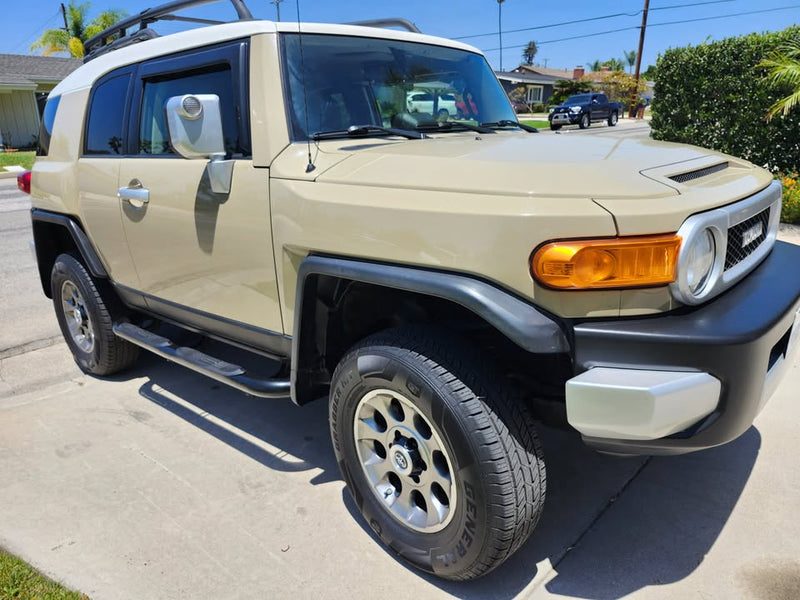 2012 Toyota fj cruiser 4×4 in Los Angeles, CA (photo 10) — photo 10