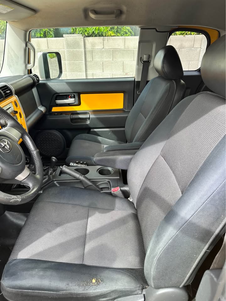 2007 Toyota FJ Cruiser · Sport Utility 2D in Phoenix, AZ (photo 10) — photo 10