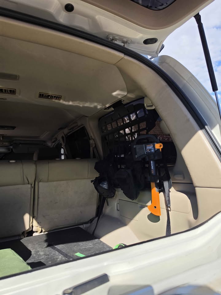 1999 Lexus LX · LX 470 Sport Utility 4D in Glendale, AZ (photo 10) — photo 10