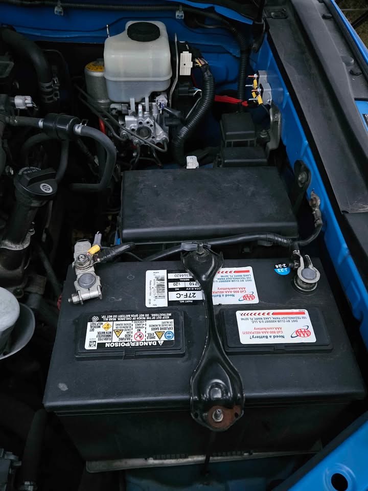 Toyota FJ Cruiser in Eagle, ID (photo 10) — photo 10