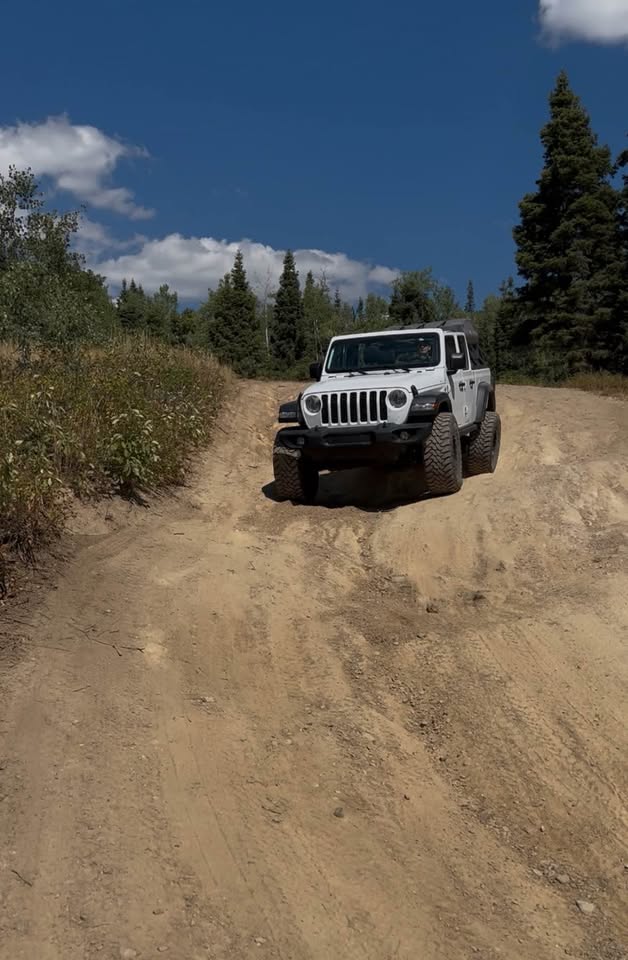 2021 Jeep Gladiator · Sport Pickup 4D 5 ft in Vineyard, UT (photo 10) — photo 10