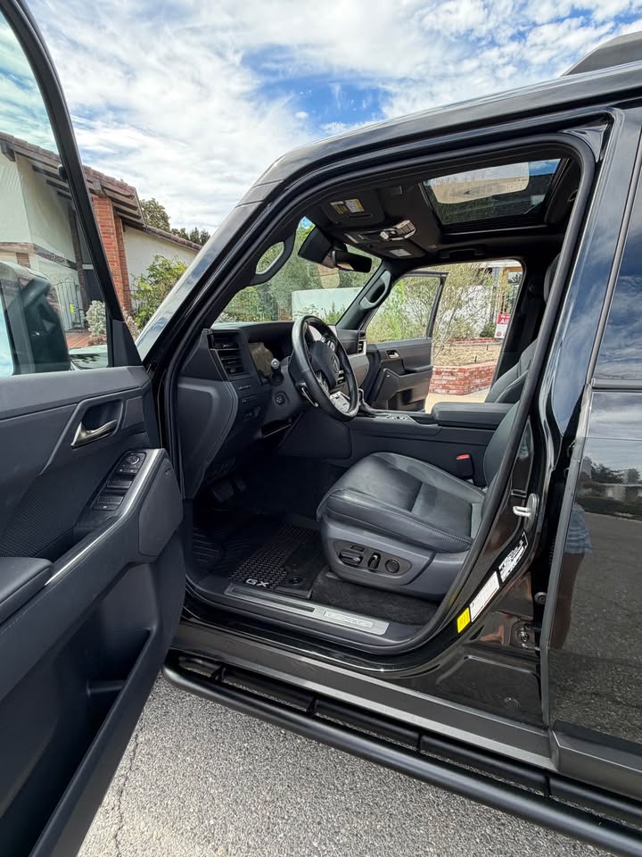 2024 Lexus GX · GX 550 Overtrail + in Costa Mesa, CA (photo 11) — photo 11