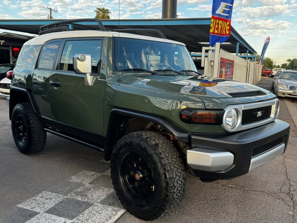 2013 Toyota FJ Cruiser in Phoenix, AZ (photo 11) — photo 11