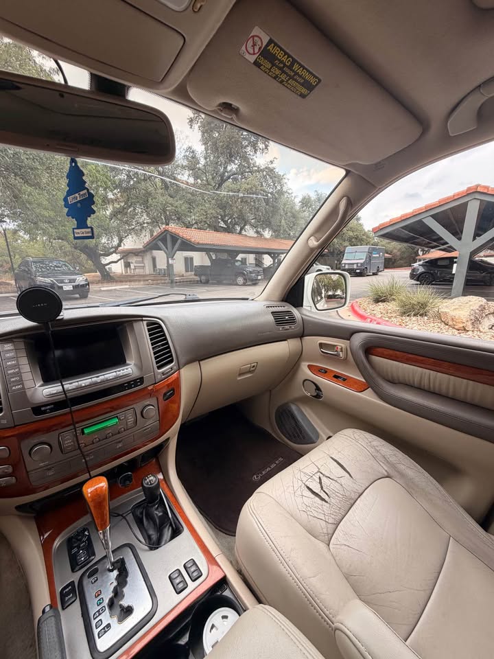 2003 Lexus LX · LX 470 Sport Utility 4D in Austin, TX (photo 11) — photo 11
