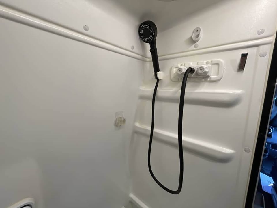 2023 Winnebago Revel 44e in Houston, TX (photo 11) — photo 11