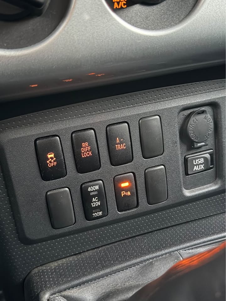 2014 Toyota FJ Cruiser · Sport Utility 2D in Lehi, UT (photo 11) — photo 11
