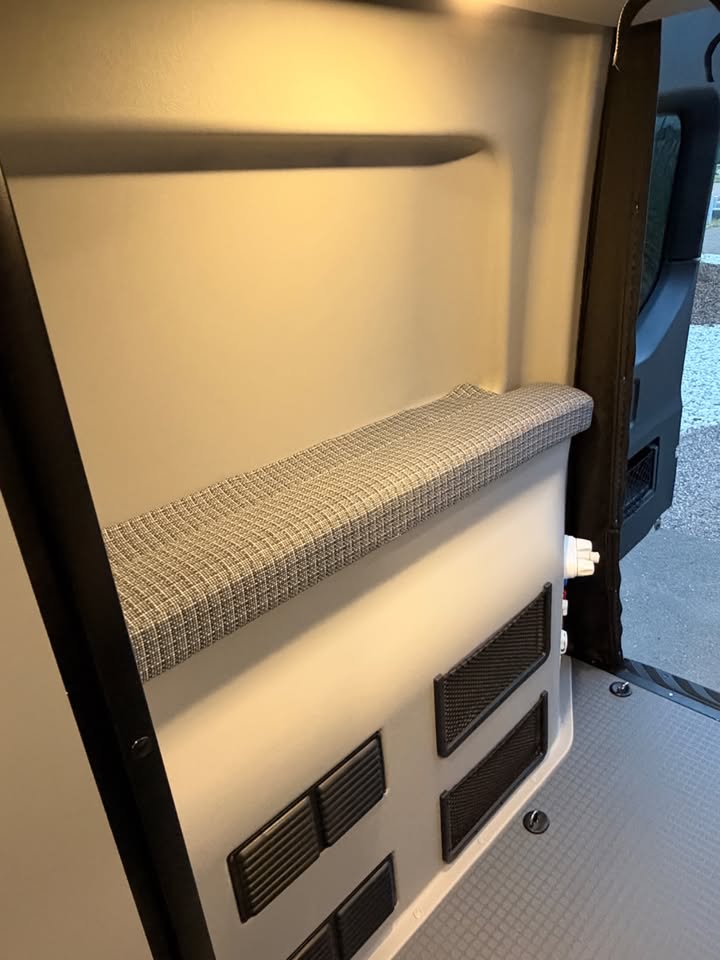 2022 Winnebago revel 44e in Longmont, CO (photo 11) — photo 11