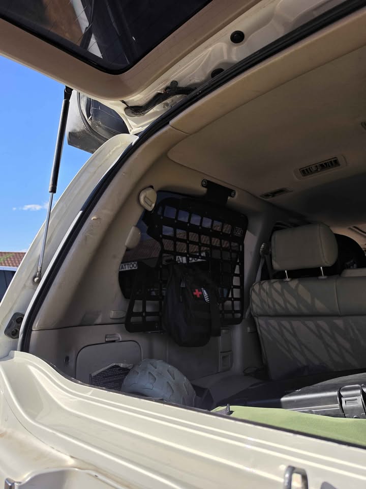 1999 Lexus LX · LX 470 Sport Utility 4D in Glendale, AZ (photo 11) — photo 11