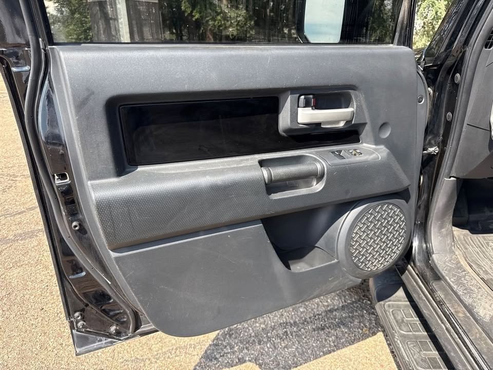 2014 Toyota FJ Cruiser in Greeley, CO (photo 11) — photo 11