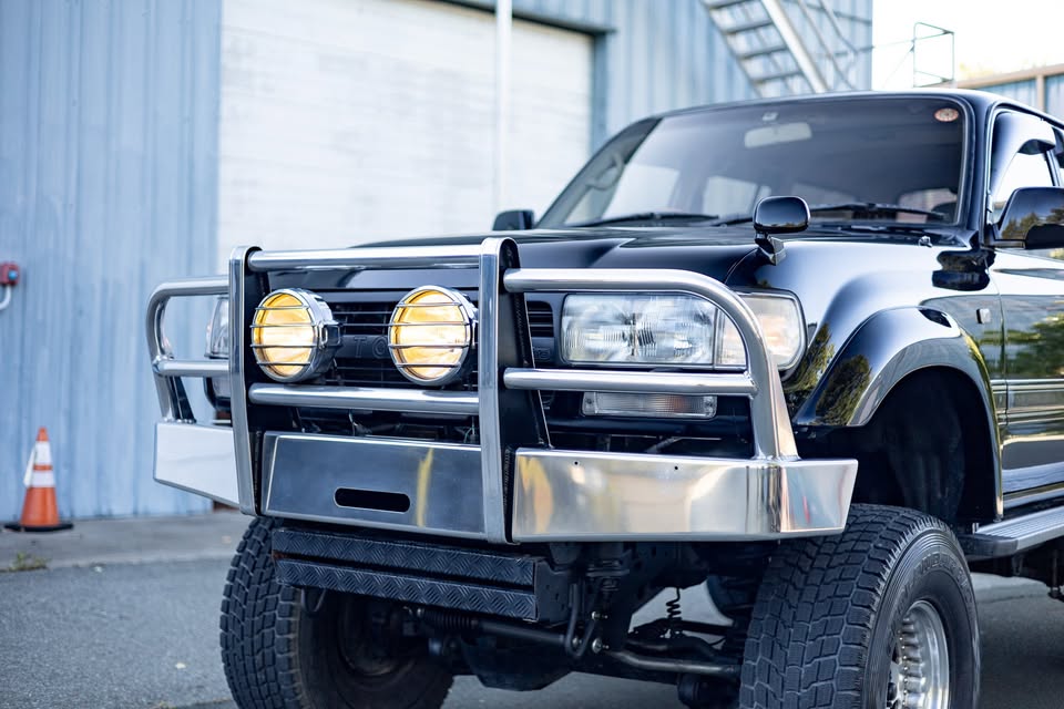 1993 Toyota Land Cruiser VX Limited in Woodland Hills, CA (photo 11) — photo 11