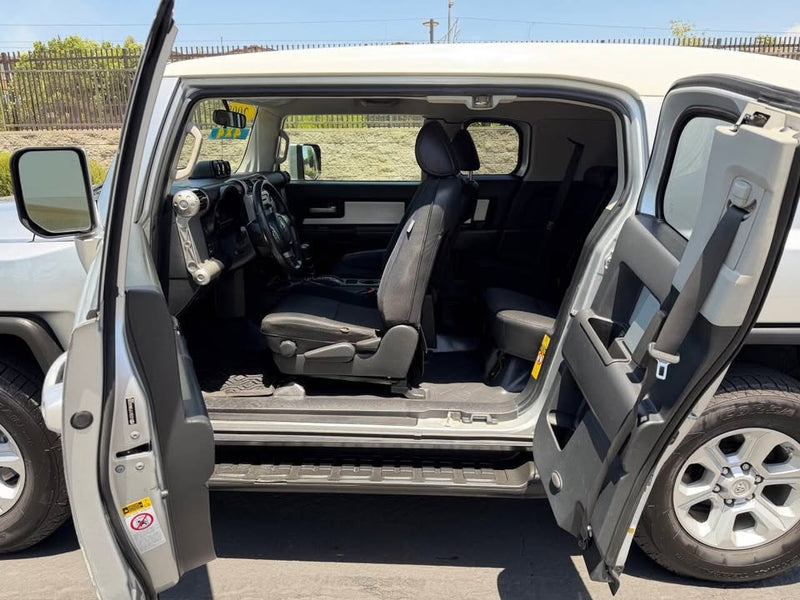 2008 Toyota FJ Cruiser in Glendora, CA (photo 11) — photo 11