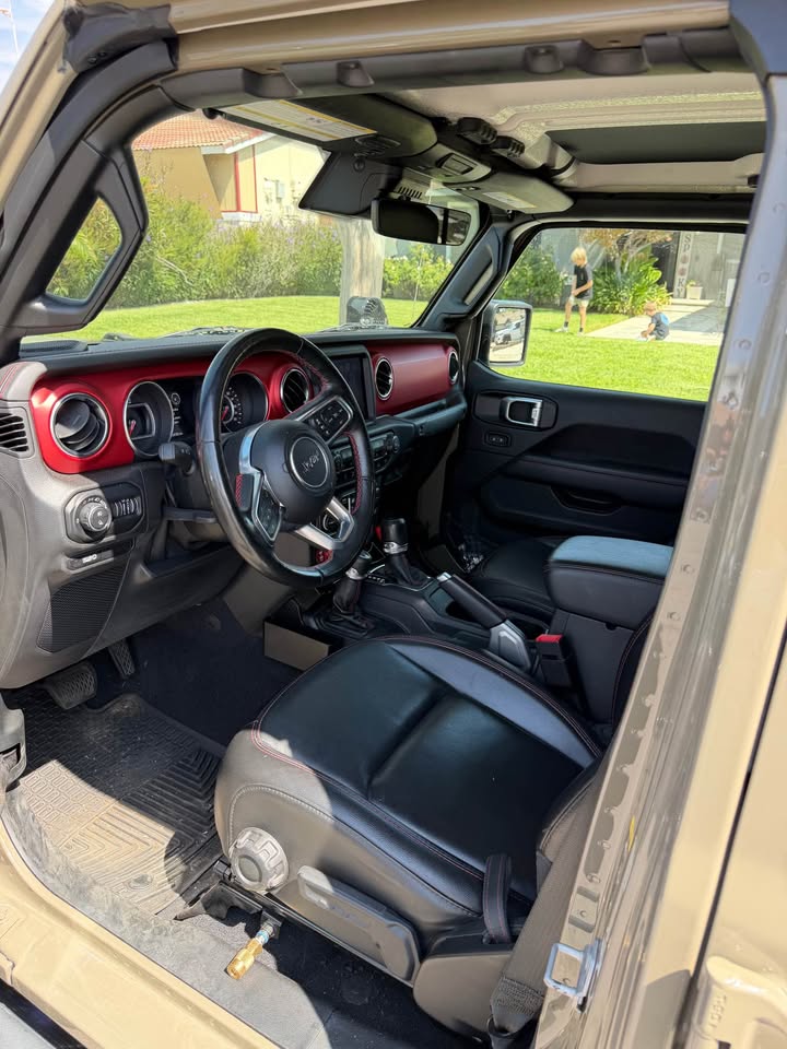 2020 Jeep Gladiator · Rubicon Pickup 4D 5 ft in Rancho Cucamonga, CA (photo 11) — photo 11