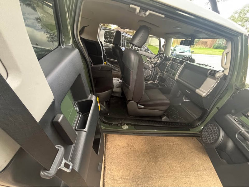 2011 Toyota FJ Cruiser · Sport Utility 2D in Helotes, TX (photo 12) — photo 12