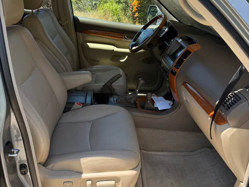 2005 Lexus GX · GX 460 Luxury Sport Utility 4D in Encinitas, CA (photo 12) — photo 12