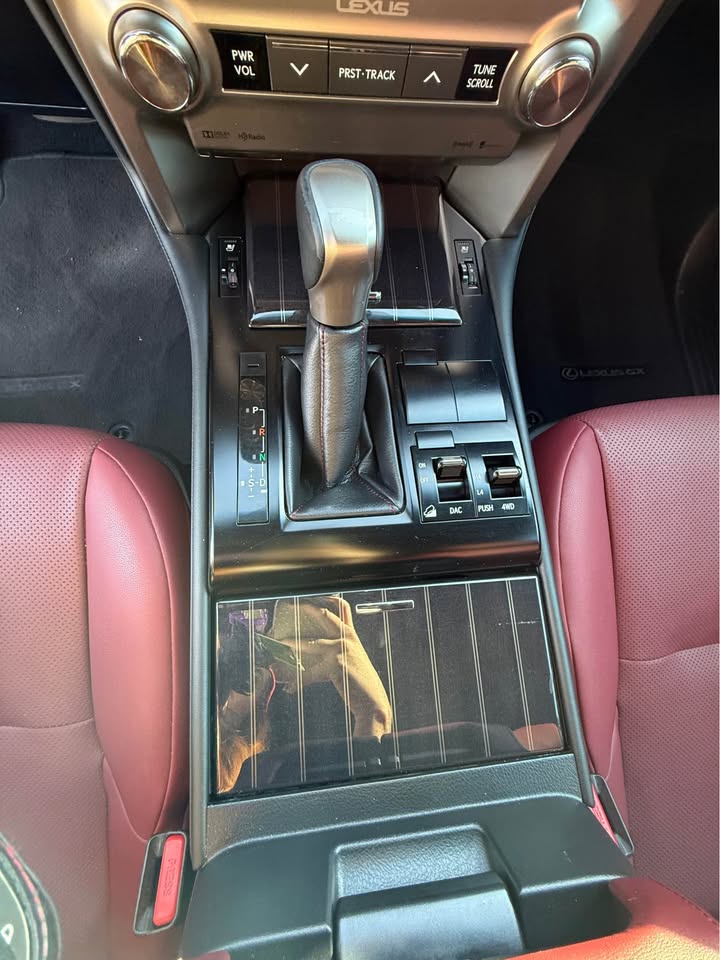 2021 Lexus GX GX 460 Premium Sport Utility 4D in Sandy, UT (photo 12) — photo 12
