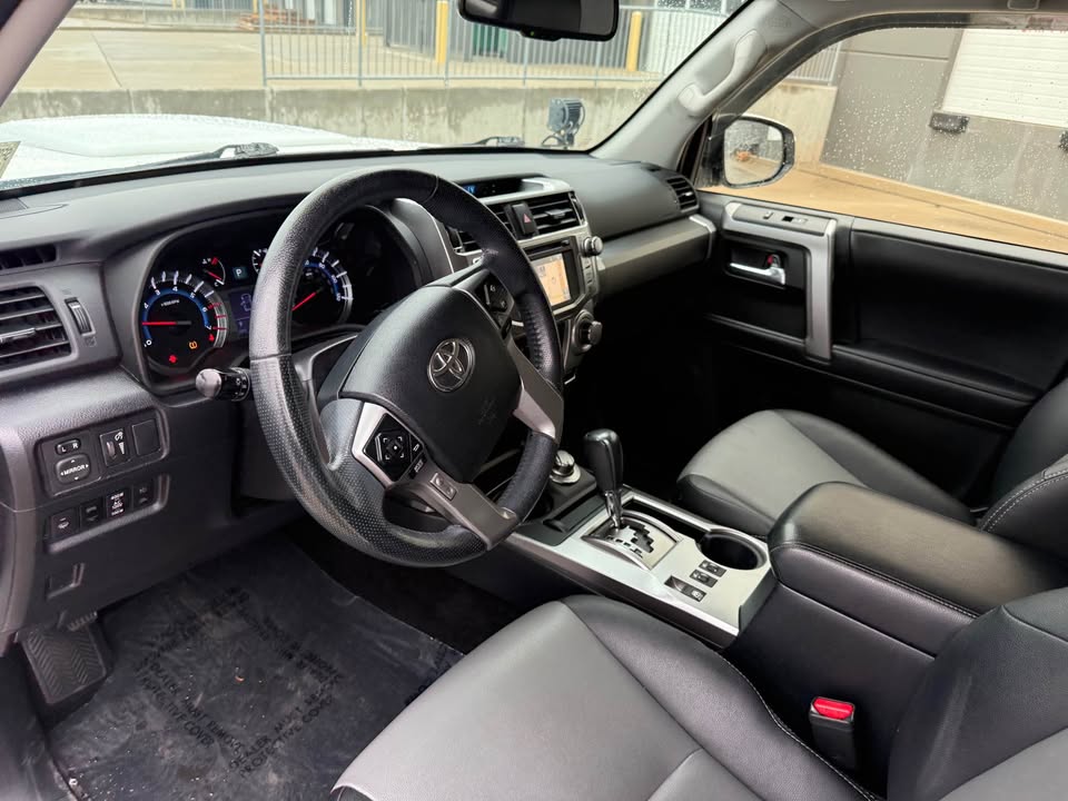 2018 Toyota 4Runner · SR5 Premium Sport Utility 4D in Salt Lake City, UT (photo 12) — photo 12