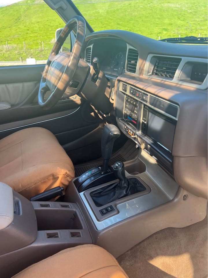 1996 Toyota FZJ 80 Landcruiser triple locked in Petaluma, CA (photo 12) — photo 12
