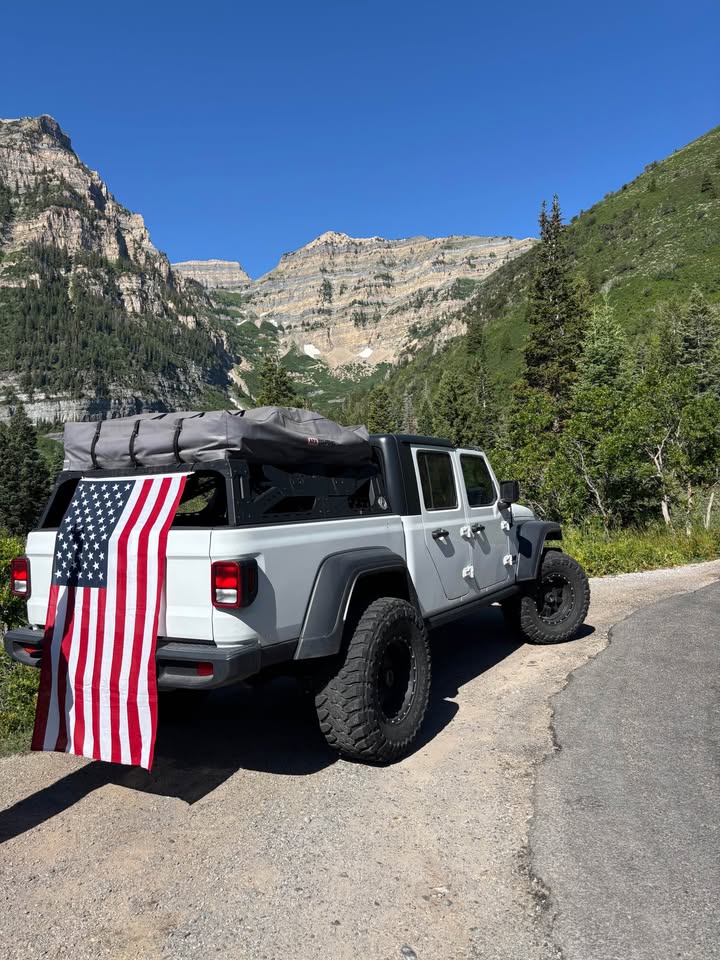 2021 Jeep Gladiator · Sport Pickup 4D 5 ft in Vineyard, UT (photo 12) — photo 12
