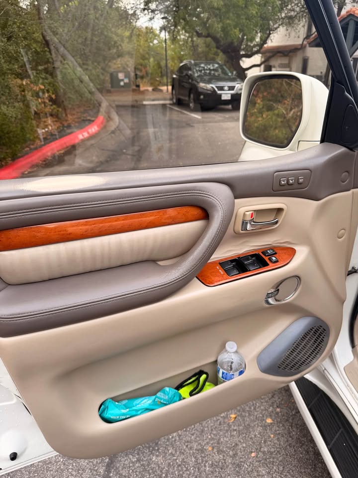 2003 Lexus LX · LX 470 Sport Utility 4D in Austin, TX (photo 12) — photo 12