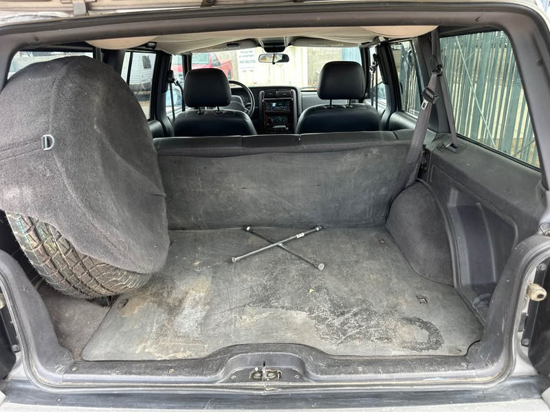 2000 Jeep Cherokee · Limited Sport Utility 4D in Phoenix, AZ (photo 12) — photo 12