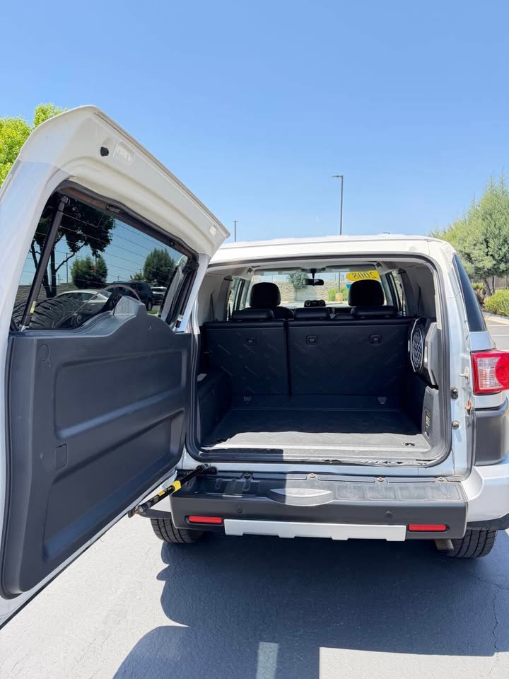 2008 Toyota FJ Cruiser in Glendora, CA (photo 12) — photo 12