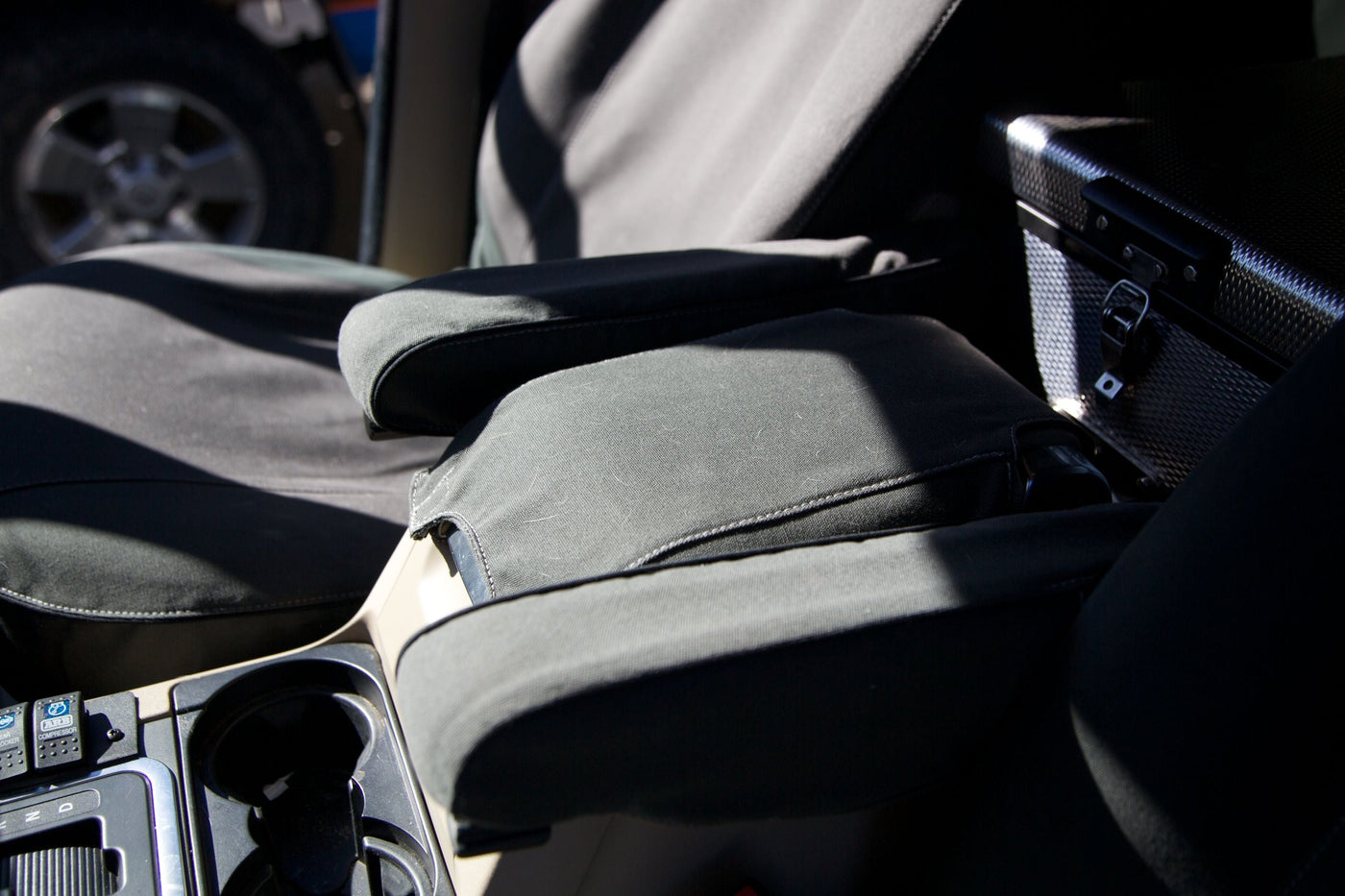 Land Rover Discovery 4 Seat Covers — photo 5