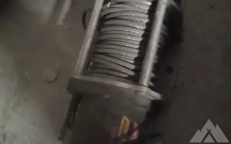 1700 Warn 12v electric winch — used gear for sale (photo 4) — photo 4