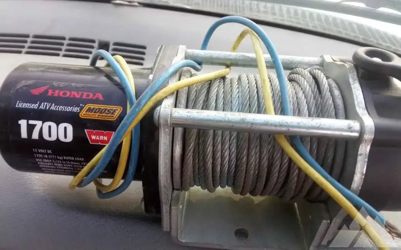 1700 Warn 12v electric winch — used gear for sale