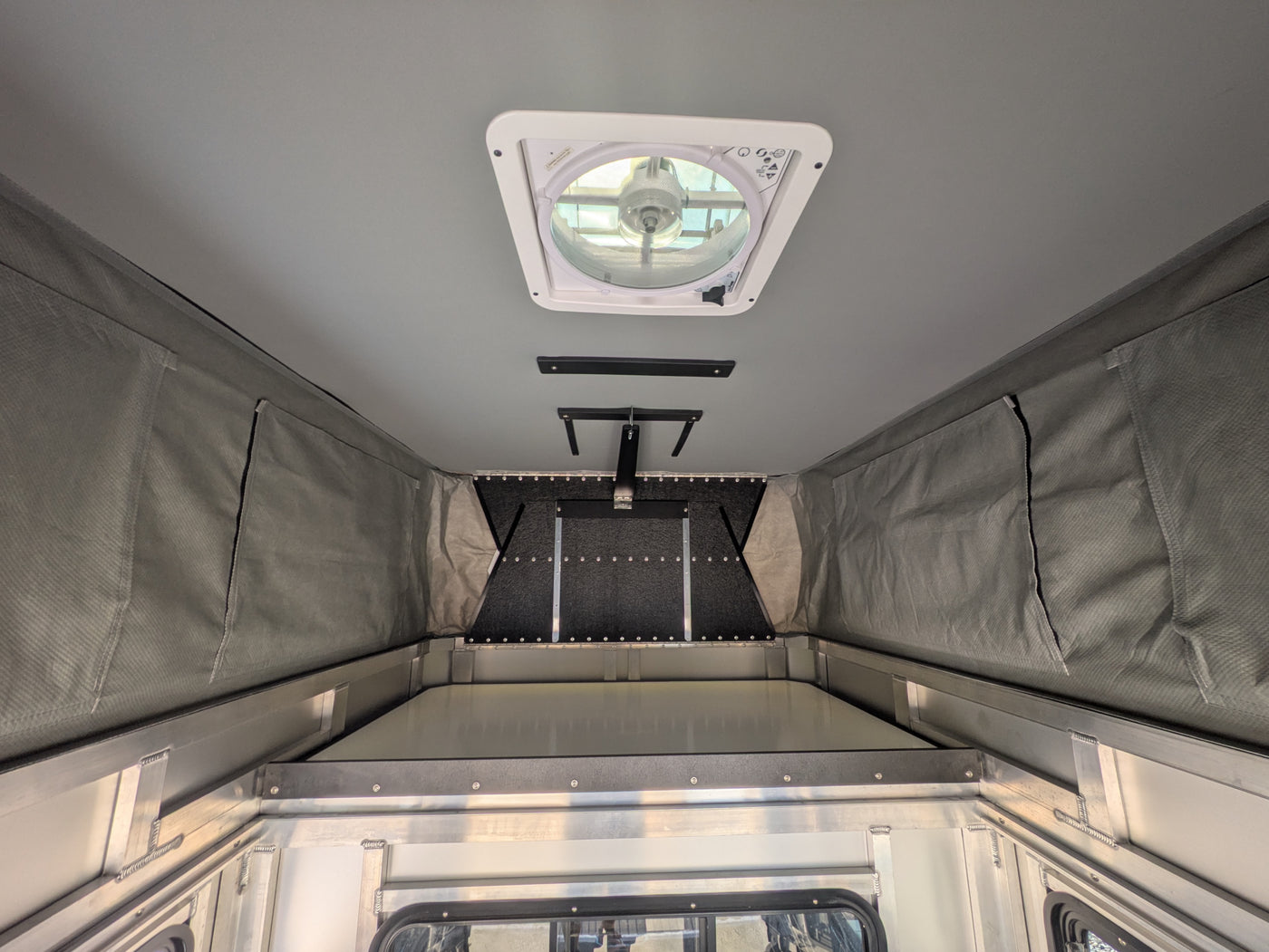 OVRLND Campers Bread 'N' Butter Pop-Top Truck Camper – Tacoma 5 ft Bed — photo 15